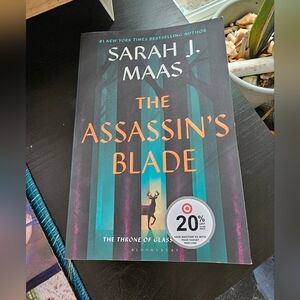 The Assassin's Blade by Sarah J. Maas